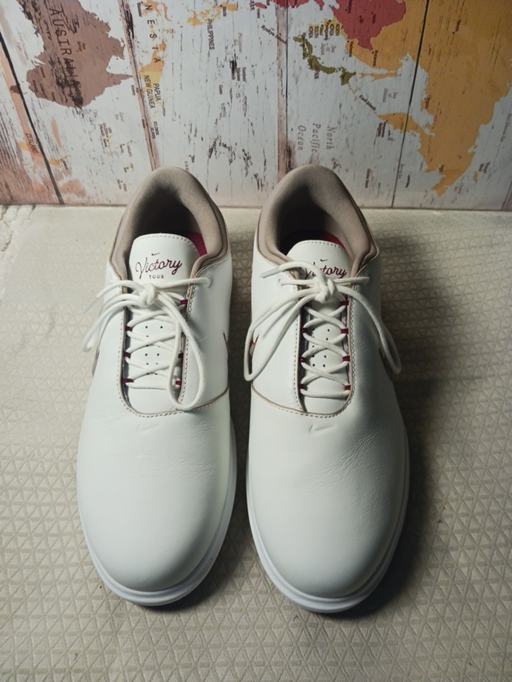 Nike Victory Tour White Golf Shoes with Beige and Maroon Accents